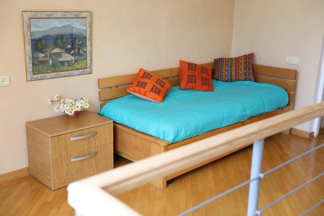 4Bd Appartaments With Cozy Garden Tbilisi Exterior foto