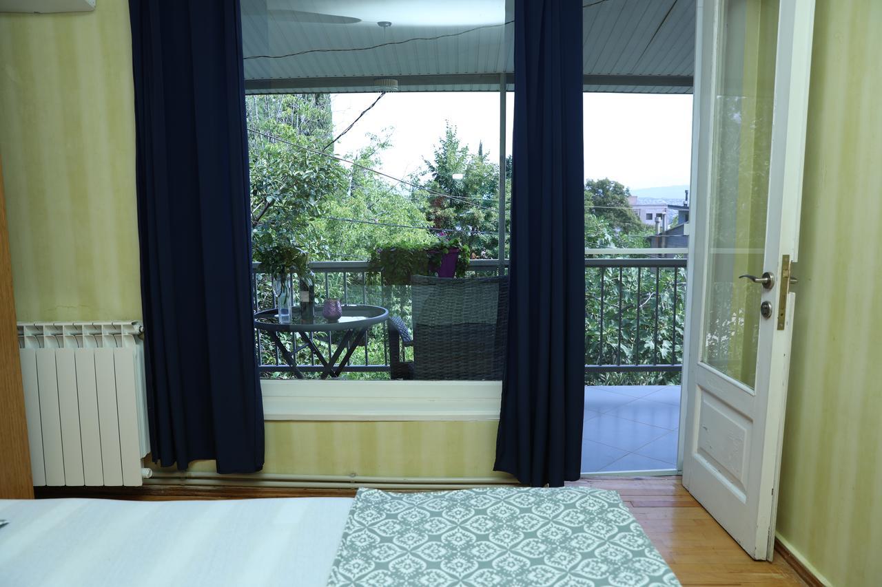 4Bd Appartaments With Cozy Garden Tbilisi Exterior foto