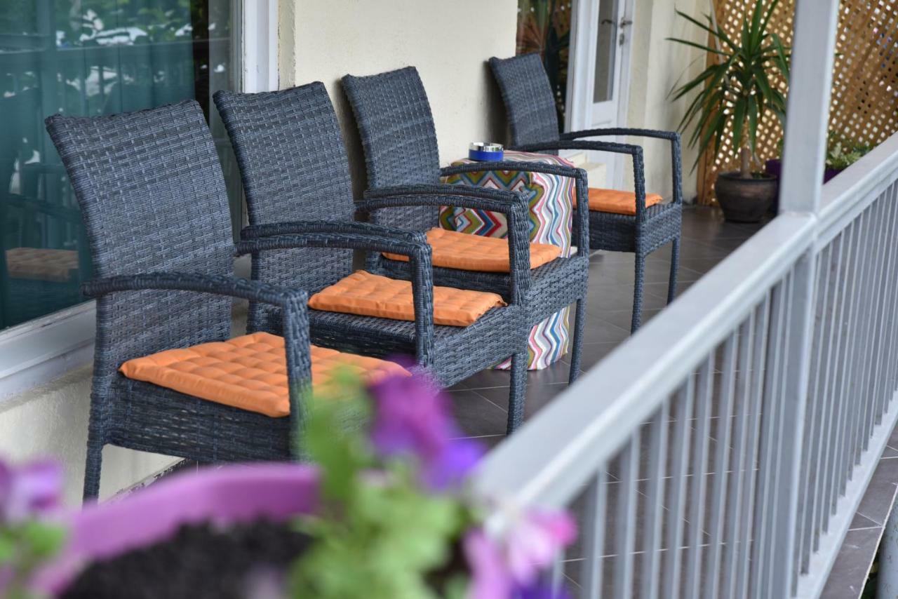 4Bd Appartaments With Cozy Garden Tbilisi Exterior foto
